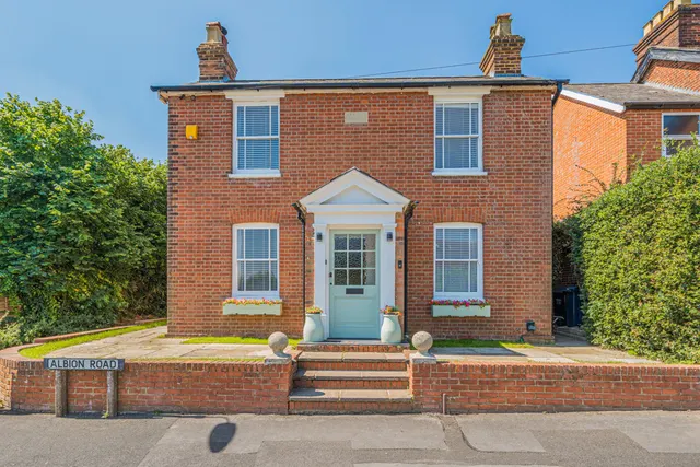 Albion Road, Chalfont St. Giles, HP8, photo 1