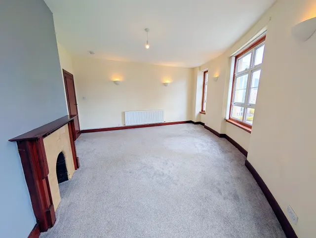 Photo 3 — Cockburn Street, Falkirk, FK1 5BE