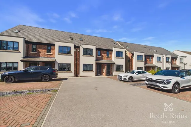 Moor Lane South, Ravenfield, South Yorkshire, S65, photo 1