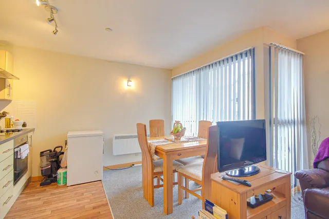 Photo 2 — Spa Road, City Centre, Gloucester, GL1