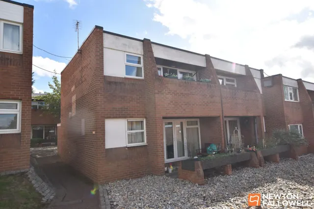 Burns Road, Knightthorpe Court, LE11, photo 1