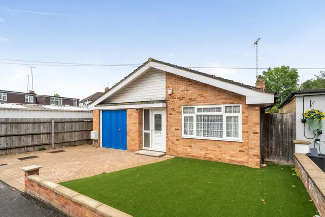 Mount Park Road, Pinner, HA5, photo 1