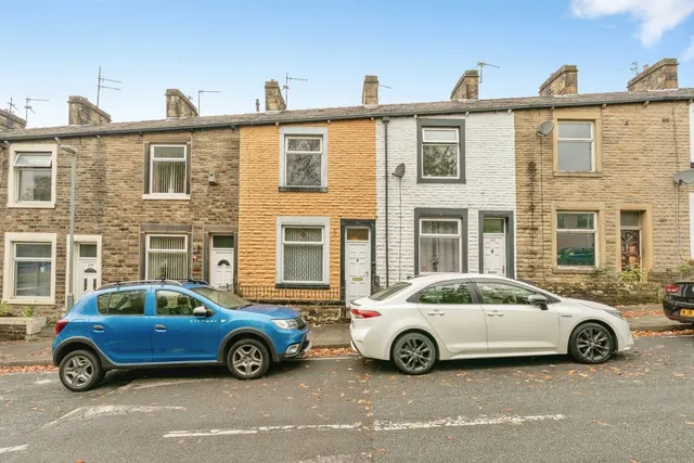 Basnett Street, Burnley, BB10, photo 1