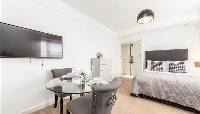 Hill Street, Mayfair, W1J, photo 1