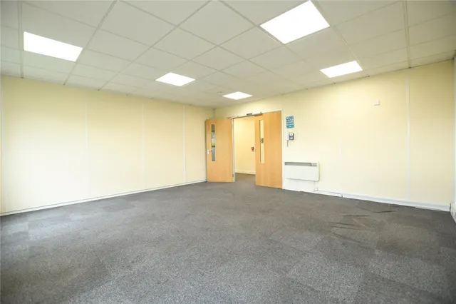 Aisecome Way, Weston-super-Mare, BS22, photo 3