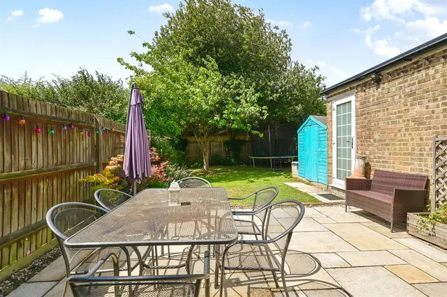 Photo 2 — Littlefield Close, Ash, Guildford, Surrey, GU12 6TH