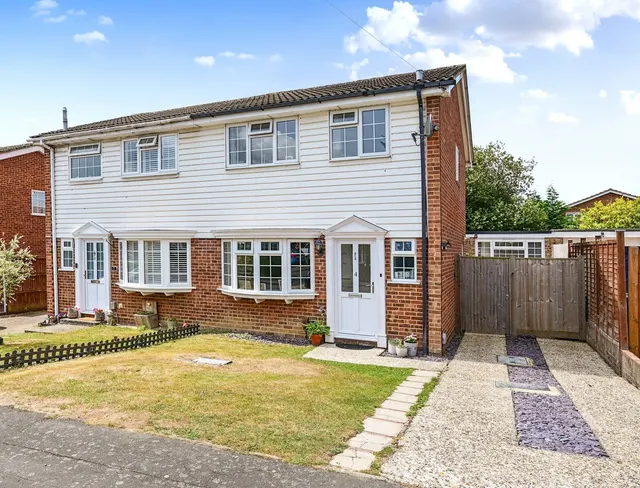 Littlefield Close, Ash, Guildford, Surrey, GU12 6TH, photo 1