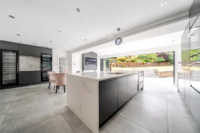 Intake Lane, Rodley, LS13, photo 3