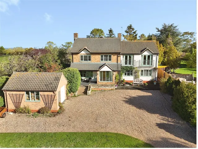 Murcot Turn, Broadway, WR12, photo 1