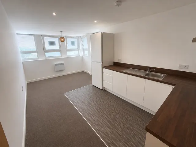 Acre House, Sale, M33 7GG, photo 1