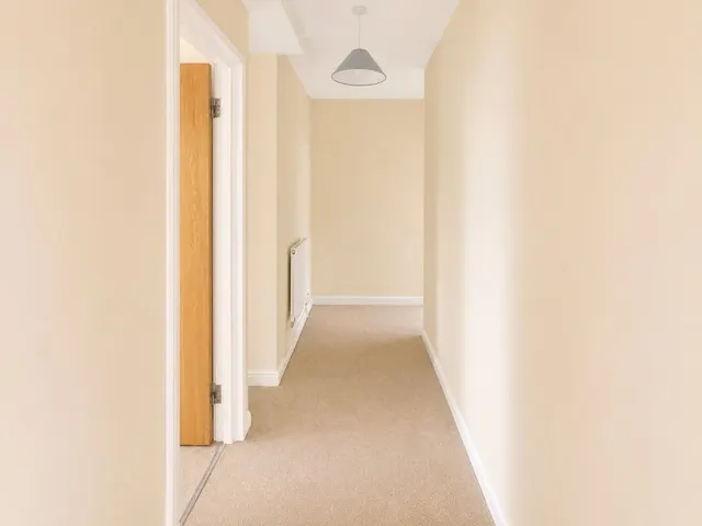 Photo 3 — Sweyn Place, London, SE3