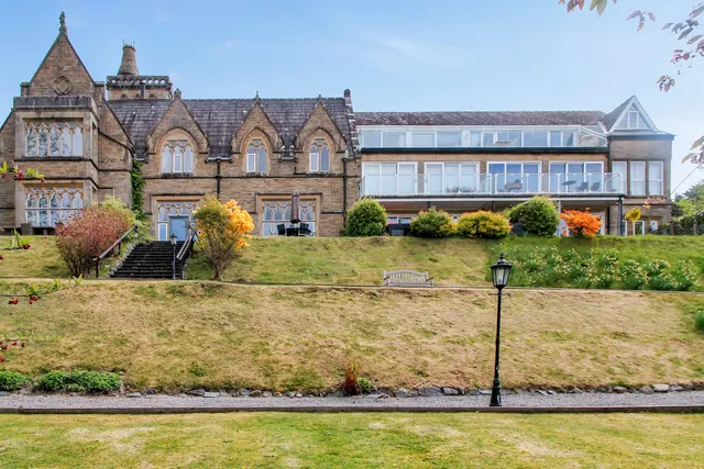 Rayrigg Road, photo 1