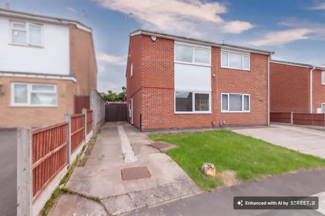 Pinewood Avenue, Thurmaston, LE4, photo 1