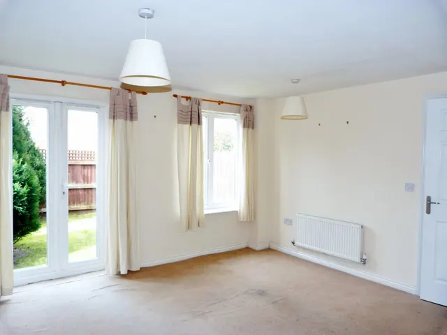 Photo 3 — Rolls Avenue Leighton Crewe