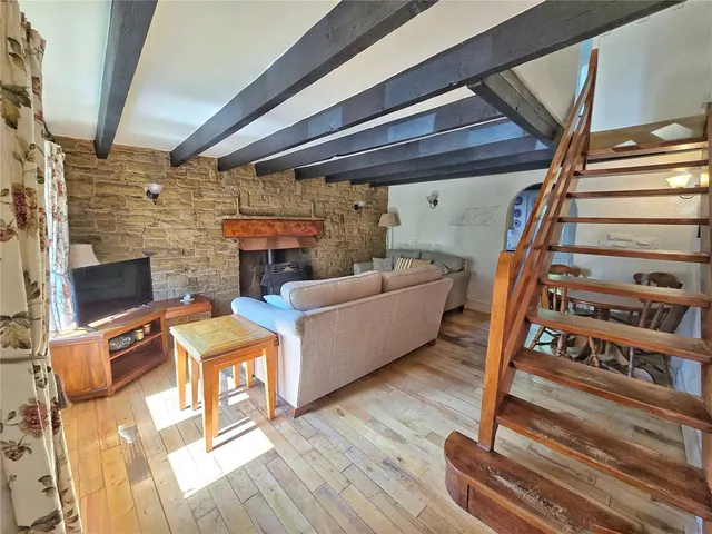 Todmorden Road, Bacup, OL13, photo 3