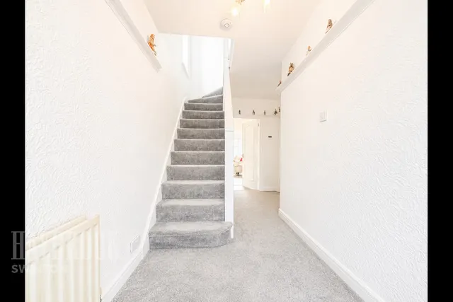 Fitzwilliam Avenue, Wath-Upon-Dearne, photo 2