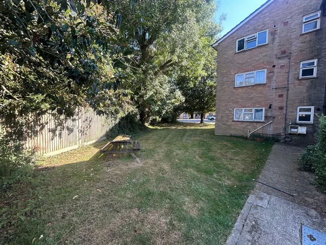 Sleets Road, Broadbridge Heath, RH12, photo 2
