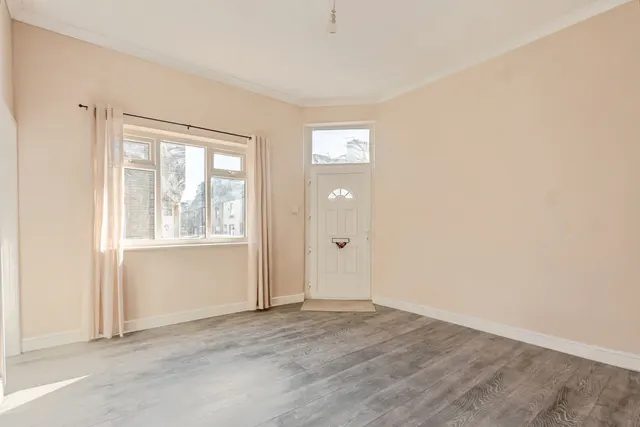 Queensberry Road, Burnley, BB11, photo 2