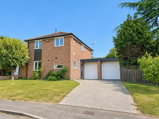 Drumaline Ridge, Worcester Park, KT4 7JT, photo 1