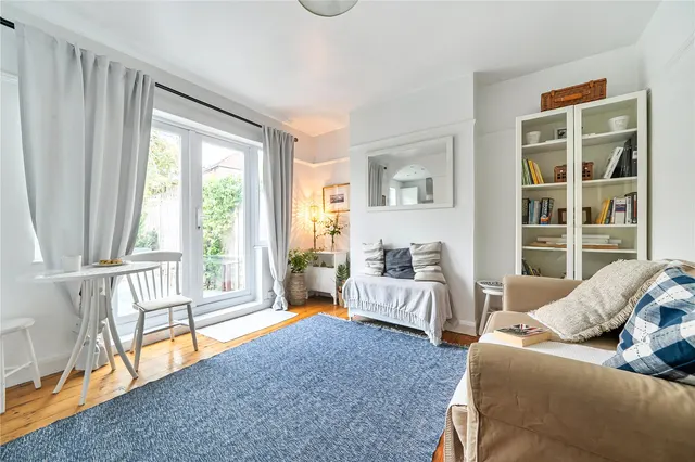 Photo 2 — Denham Road, London, N20 0DN