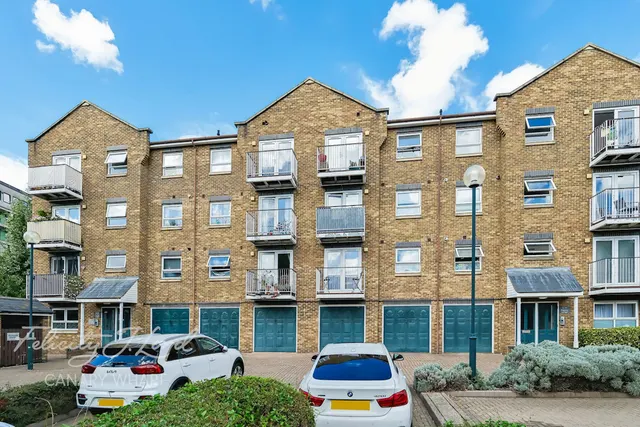 Millennium Drive, London, E14, photo 2