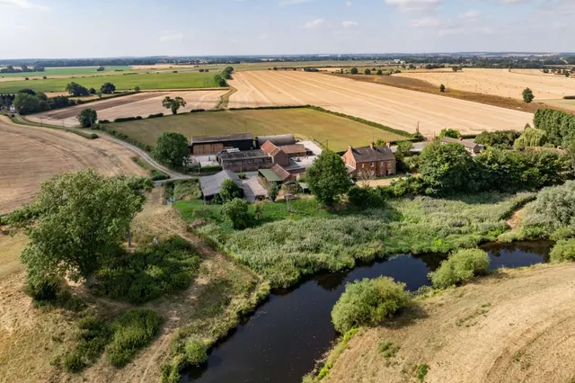 Photo 2 — Ozendyke Manor, Ozendyke, Tadcaster, North Yorkshire, LS24 9DZ