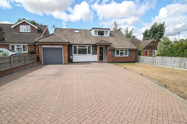 Andrews Close, Church Crookham, Fleet, GU52 6HF, photo 1