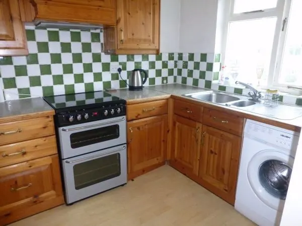 Beresford Avenue, Hanwell, W7, photo 1