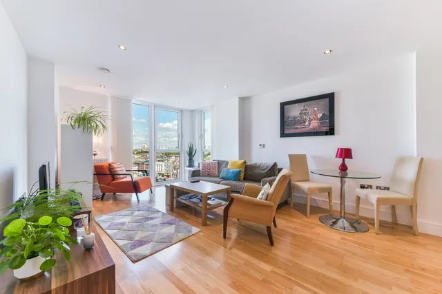 The Crescent, 2 Seager Place, Deptford, London, SE8, photo 1