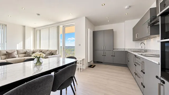 Kings Hill, Barking, IG11, photo 1