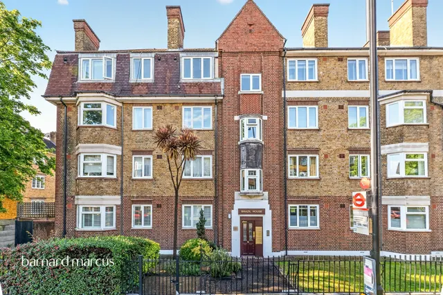 Armoury Way, London, photo 1