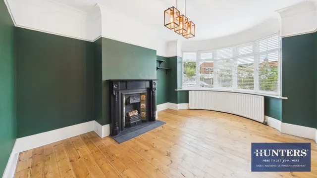 Thompson Road, Fulwell, SR5, photo 3