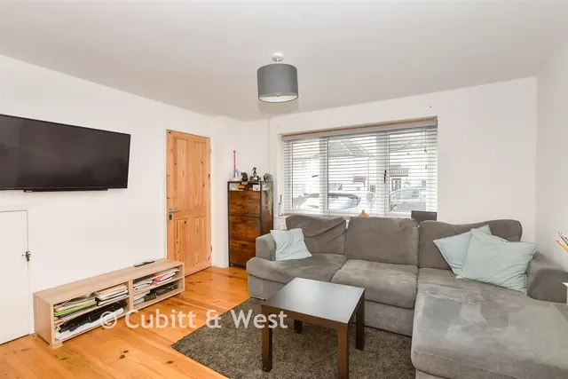 Woodleigh Road, Burgess Hill, RH15, photo 3