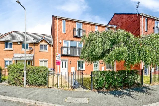 Hansby Drive, Speke, L24, photo 1