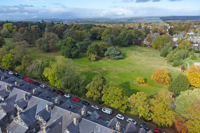 Harlow Moor Drive, Harrogate, HG2, photo 2