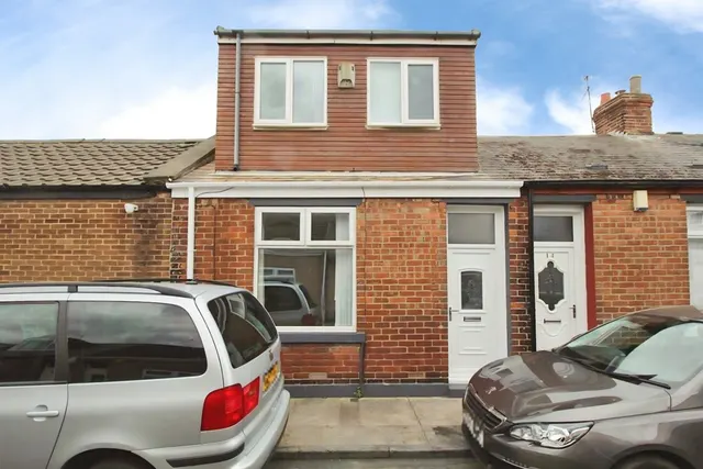 Hemming Street, Grangetown, SR2, photo 1