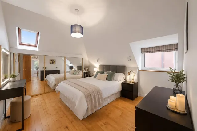 Photo 3 — Woodchurch Road South Hampstead, London NW6 3PL
