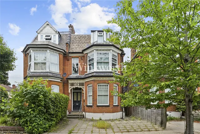 Haslemere Road, London, N21, photo 2