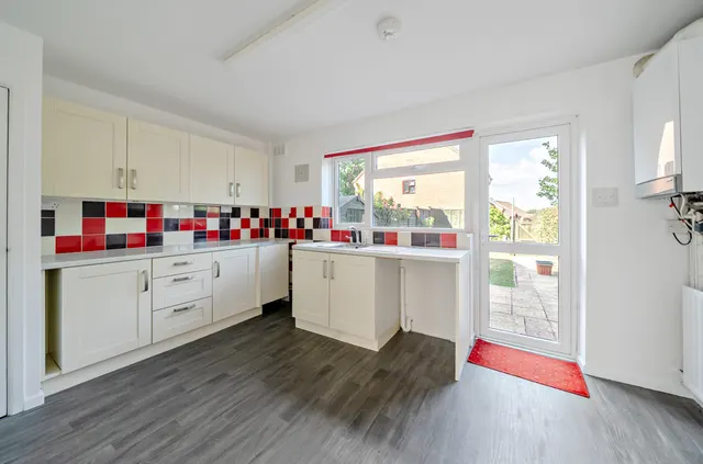 Linnets Way, Alton, GU34, photo 3