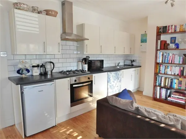 Studland Road, London, W7, photo 2