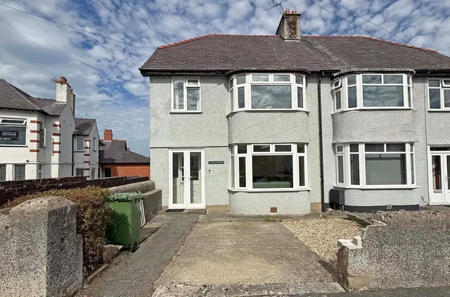 Glynne Road, Bangor, LL57, photo 1