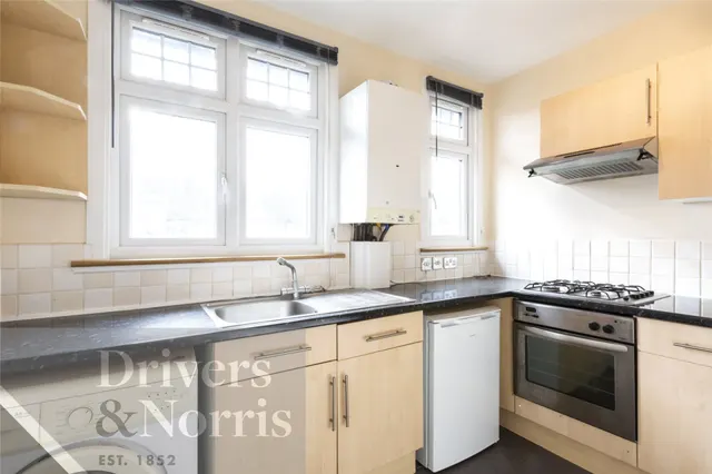 Warlters Close, Holloway, photo 3