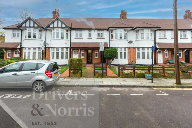 Warlters Close, Holloway, photo 1