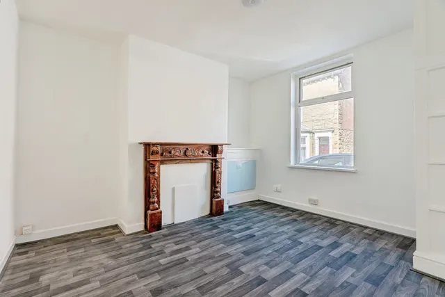Willow Street, Burnley, BB12, photo 2