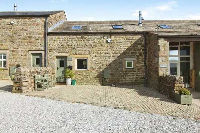 Skipton Old Road, Colne, Lancashire, BB8, photo 1