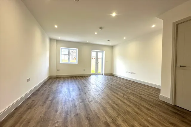 Ively Road, Fleet, GU51, photo 3