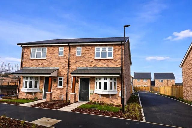 Ively Road, Fleet, GU51, photo 1