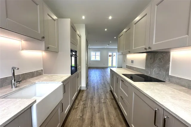 Ively Road, Fleet, GU51, photo 2