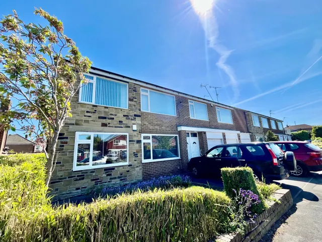 Primley Park Road, Leeds, LS17, photo 1