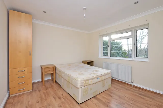 Frimley Road, Camberley, GU15, photo 2